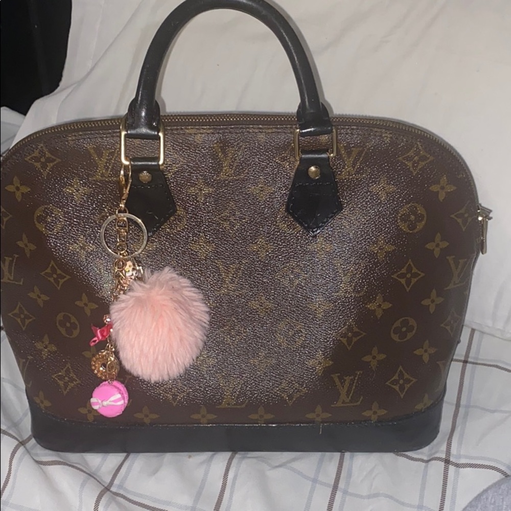 Louis Vuitton alma